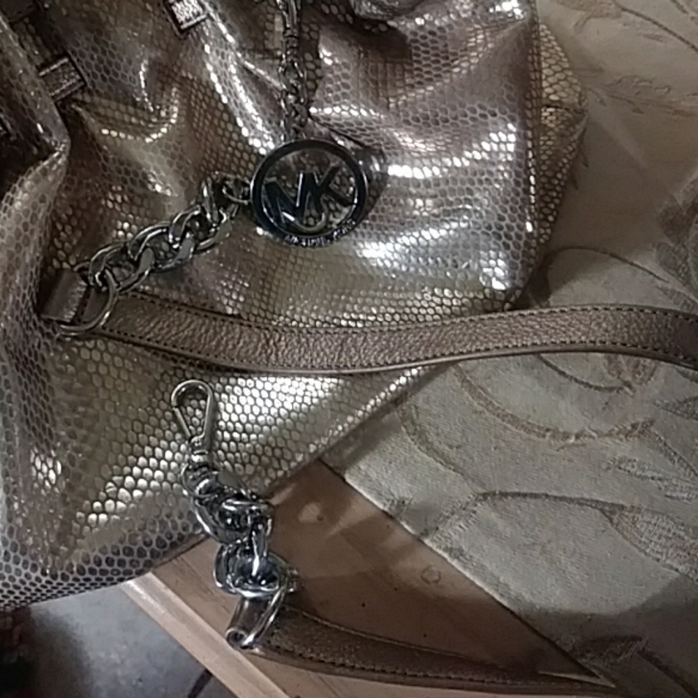 👜 Michael Kors leather bag 🌟 - Picture 7 of 8